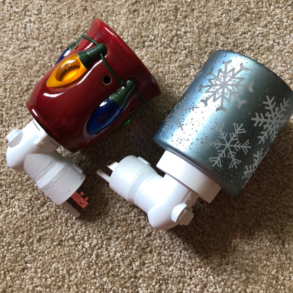 2 Christmas Scentsy Warmers